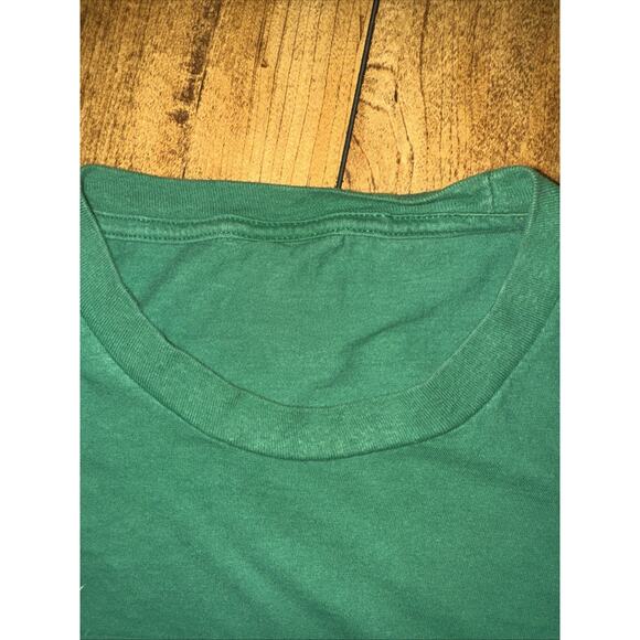 Green Turtle Tank Graphic Tee Funny Animal Parody Shirt Men’s Size XL 23x28 - Picture 3 of 3